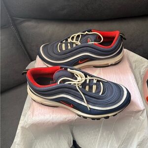 Nike Navy, White & Red Wave-Style Sneakers